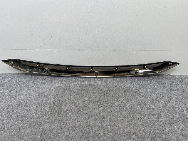 ハリアー 60系/ZSU60W/ZSU65W/ASU60W/ASU65W ハイブリッド/AVU65W 純正 前期 ボンネットモール 75770-48030/75771-48030(144920)