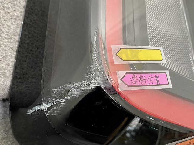 セレナ C28/NC28/FC28/FNC28 e-POWER/GC28/GFC28 純正 左 テールランプ/ライト/レンズ LED KOITO 220-2379Y 日産(144948)