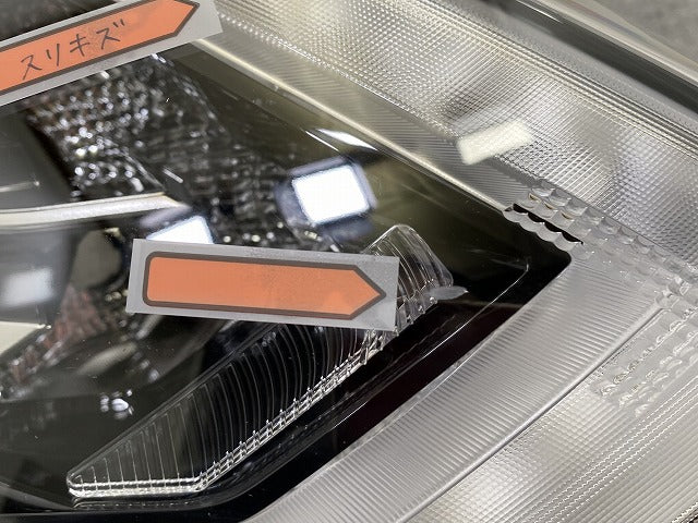エクストレイル/X-TRAIL T32/NT32/HT32/HNT32 純正 後期 右 ヘッドライト/ランプ LED 刻印W KOITO 100-23746 日産(144949)