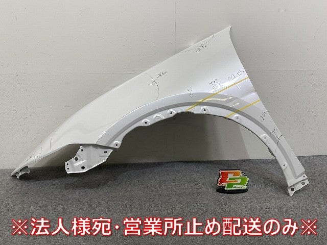 クラウン クロスオーバー AZSH35 RS/TZSH35 純正 左 フロント フェンダー プレシャスホワイトパール 090 トヨタ(144950)