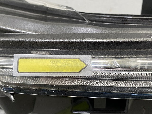 NX 200t/AGZ10/AGZ15 300h/AYZ10/AYZ15 純正 前期 右 ウィンカー LED KOITO 78-13 レクサス(144951)