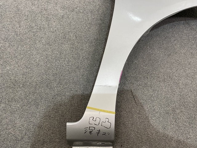 シエンタ 170系/NSP170G/NCP175G ハイブリッド/NHP170G 純正 右 フロント フェンダー シルバーメタリック 1F7 トヨタ(144971)