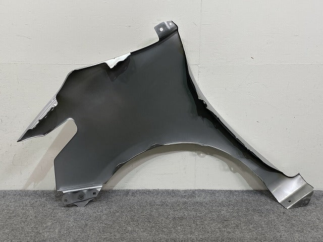 シエンタ 170系/NSP170G/NCP175G ハイブリッド/NHP170G 純正 右 フロント フェンダー シルバーメタリック 1F7 トヨタ(144971)