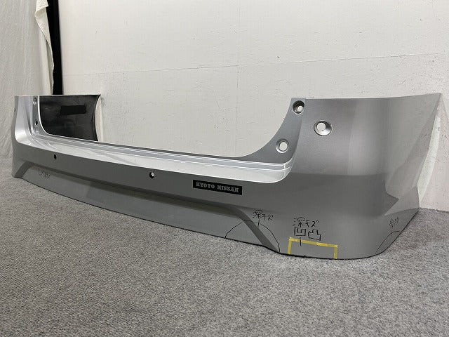 セレナ C28/NC28/FC28/FNC28 e-POWER/GC28/GFC28 純正 リア バンパー 85022 7DF0H ブリリアントシルバーメタリック K23 日産(144976)