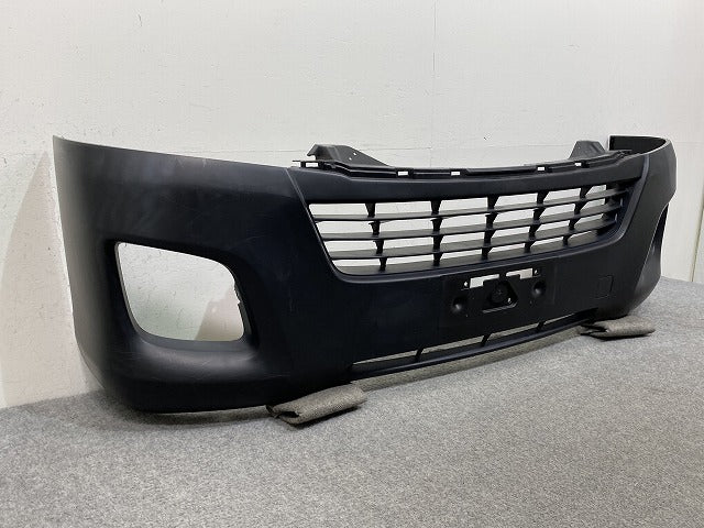 キャラバン NV350 標準 E26 純正 前期 フロント バンパー 62022 3XA0H 素地 日産(144977)