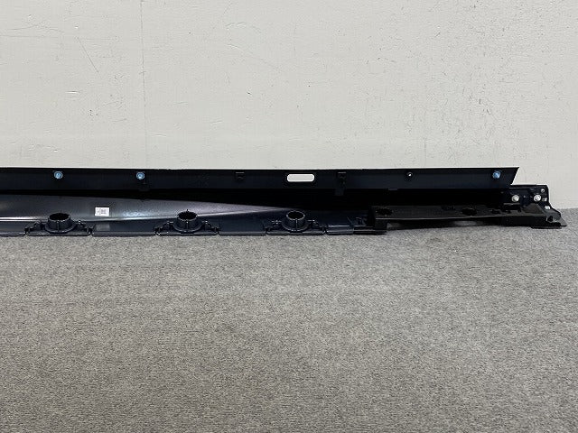 プリウス 60系/ZVW60/ZVW65/MXWH60/MXWH65/MXWH61 左 サイドステップ/サイドスカート 75860-47040 アッシュ 1M2 トヨタ(145004)