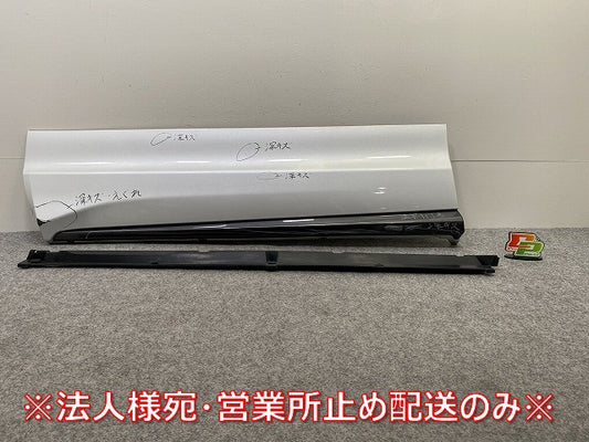 ハリアー 80系/MXUA80/MXUA85/AXUH80/AXUH85/AXUP85 純正 左 フロント ドア サイドパネル/モデリスタ D2611-63110/210/76906-MU810(145015)
