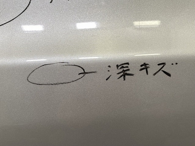 ハリアー 80系/MXUA80/MXUA85/AXUH80/AXUH85/AXUP85 純正 左 フロント ドア サイドパネル/モデリスタ D2611-63110/210/76906-MU810(145015)