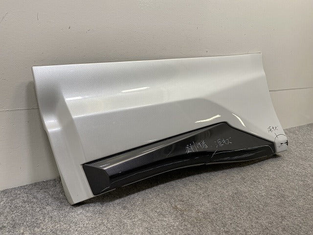 ハリアー 80系/MXUA80/MXUA85 ハイブリッド/AXUH80/AXUH85 PHEV/AXUP85 純正 左 リア ドア サイドパネル D2611-63110/76906-MU810(145017)