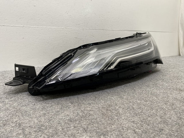 ジャンク!エクストレイル/X-TRAIL T33/SNT33 純正 左 ウィンカー LED 刻印Y2 コンビネーションランプ KOITO 210-2378T 日産(145036)