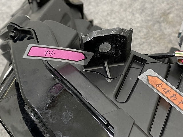 ジャンク!エクストレイル/X-TRAIL T33/SNT33 純正 左 ウィンカー LED 刻印Y2 コンビネーションランプ KOITO 210-2378T 日産(145036)
