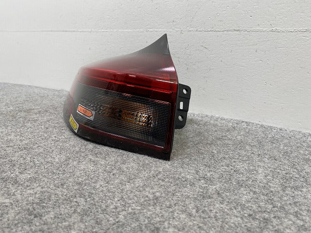エクストレイル/X-TRAIL T33/SNT33 純正 左 テールランプ/ライト/レンズ LED KOITO 220-2378W 26555-6RX0A 日産(145051)