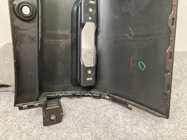 セレナ ハイウェイスター/X/XV/C28/NC28/GC28 e-POWER/FC28/FNC28/GFC28 純正 左 リア コーナーパネル/コーナーカバー 85231 7DF0H(145076)