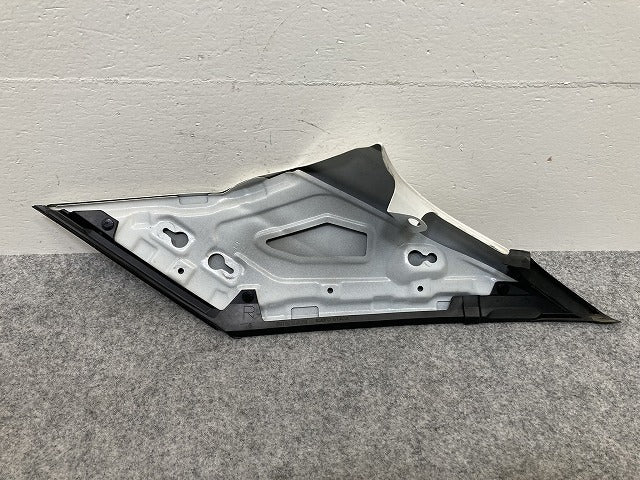 セレナ C27 e-POWER/HC27/HFC27 オーテック/GC27/GNC27 純正 右 フロント フィニッシャー 638F0 5TA0A ブリリアントホワイトパール(145078)