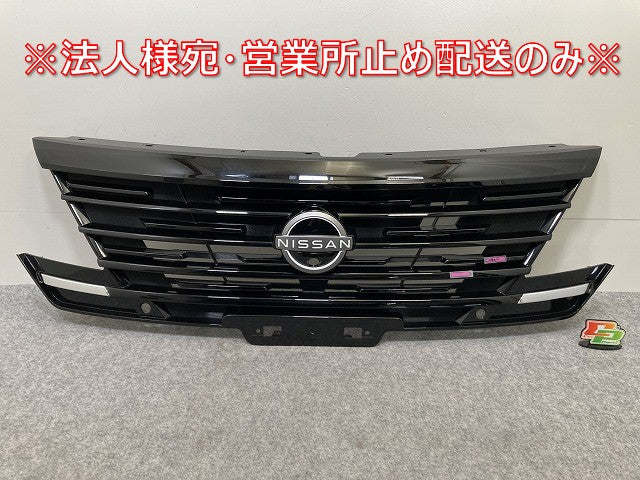 セレナ C28/NC28/FC28/FNC28 e-POWER/GC28/GFC28 純正 フロント グリル/ラジエーターグリル カメラ穴付 62310 7DA0A/62310 7DA1A(145081)