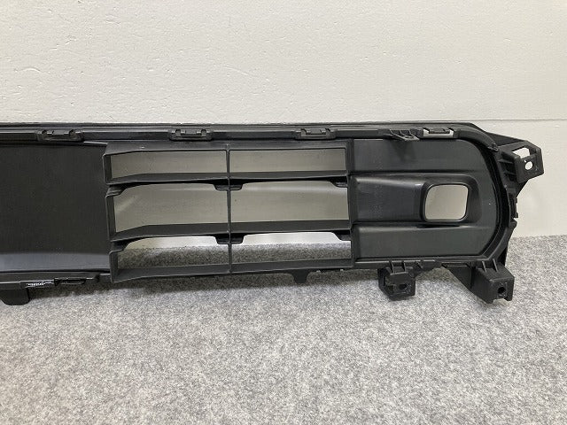 セレナ C28/NC28/FC28/FNC28 e-POWER/GC28/GFC28 純正 フロント グリル/ラジエーターグリル 62254 7DA0A/62254 7DA0B 素地(145082)