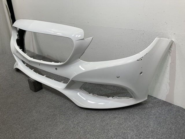 Cクラス W205 純正 前期 フロント バンパー A205 885 01 25 ポーラーホワイト 149 メルセデスベンツ(145086)
