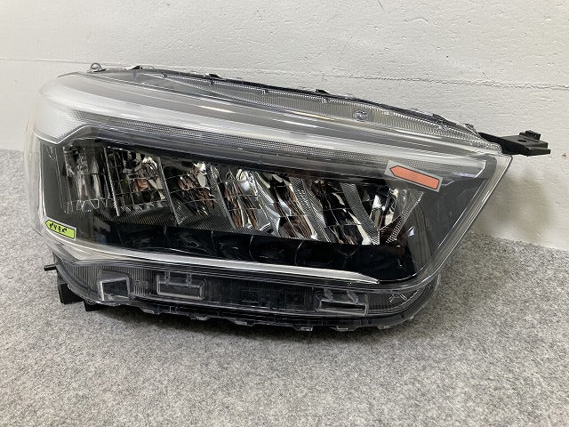 ライズ A200A/A210A/A201A/A202A 純正 後期 右 ヘッドライト/ランプ レベライザーLED ICHIKOH 1991 81110-B1710 トヨタ(145093)