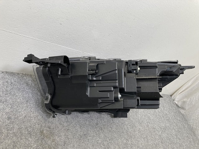 ライズ A200A/A210A/A201A/A202A 純正 後期 右 ヘッドライト/ランプ レベライザーLED ICHIKOH 1991 81110-B1710 トヨタ(145093)