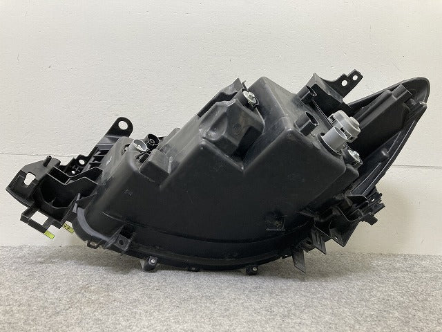 CX-5/CX5 KE2FW/KE2AW KE5FW/KE5AW KEEFW/KEEAW 後期 右 ヘッドライト/ランプ レベライザーLED STANLEY W2857 マツダ(145094)