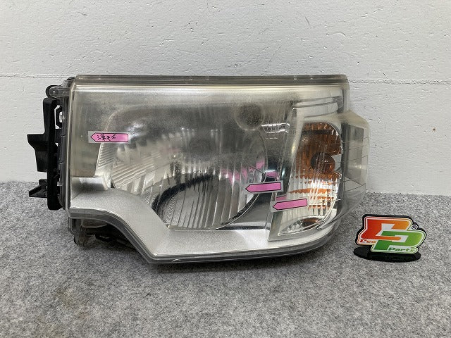 ミニキャブ/クリッパー U61T/U62T/U61V/U62V/U71V/U72V 純正 後期 左 ヘッドライト/ランプ ハロゲン 刻印A STANLEY W0736 L(145107)