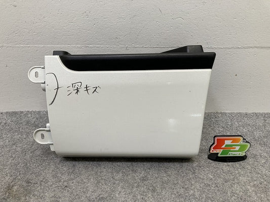 キャラバン NV350 E26 純正 左 フロント ドア サイドステップ/サイドスカート 96151 3XA0A ピュアホワイトパール QAC 日産(145110)