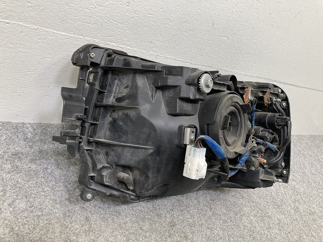 クリッパー NV100/ミニキャブ/タウンボックス U61V U62V U61T U62T U61W U62W U71V U72V 後期 右 ヘッドライト ハロゲン W7036(145116)