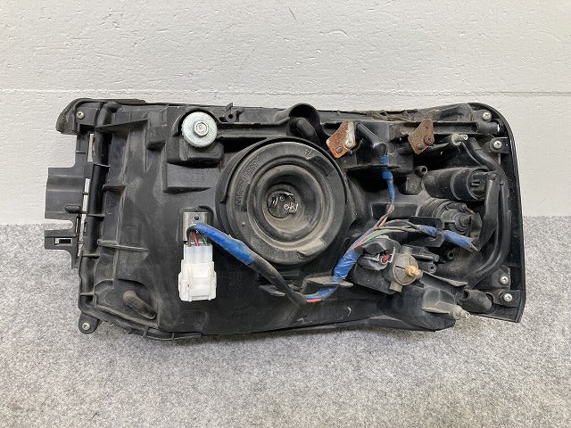 クリッパー NV100/ミニキャブ/タウンボックス U61V U62V U61T U62T U61W U62W U71V U72V 後期 右 ヘッドライト ハロゲン W7036(145116)