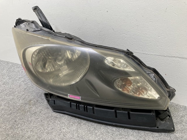 フリード GB3/GB4 純正 右 ヘッドライト/ランプ キセノン HID 刻印N0 KOITO 100-22838 ホンダ(145137)