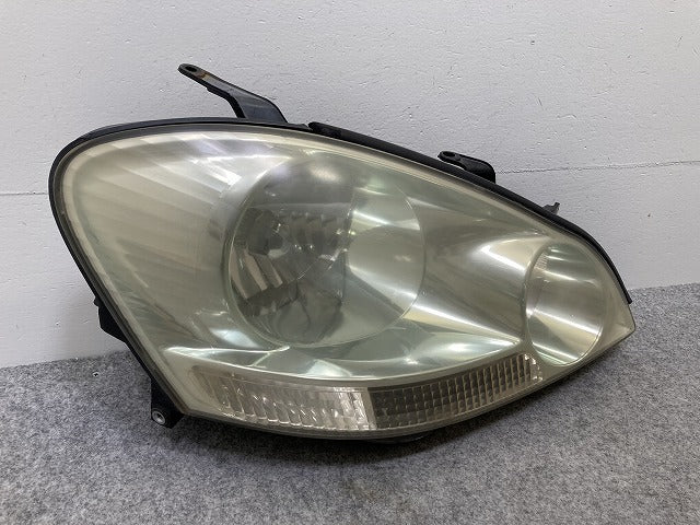 イプサム ACM21W/ACM26W 純正 右 ヘッドライト/ランプ キセノン HID レベライザー KOITO 44-31 トヨタ(145157)