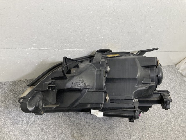 イプサム ACM21W/ACM26W 純正 右 ヘッドライト/ランプ キセノン HID レベライザー KOITO 44-31 トヨタ(145157)