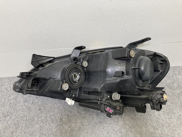 イプサム ACM21W/ACM26W 純正 右 ヘッドライト/ランプ キセノン HID レベライザー KOITO 44-31 トヨタ(145157)
