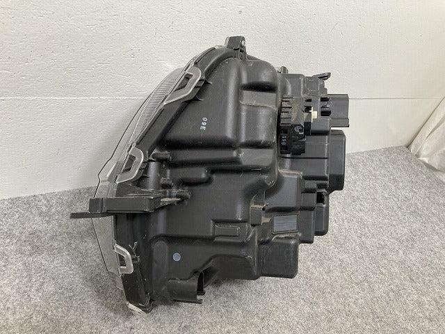 タント カスタム LA650S/LA660S 純正 前期 右 ヘッドライト/ランプ レベライザーLED 刻印Z KOITO 100-69075 ダイハツ(145161)