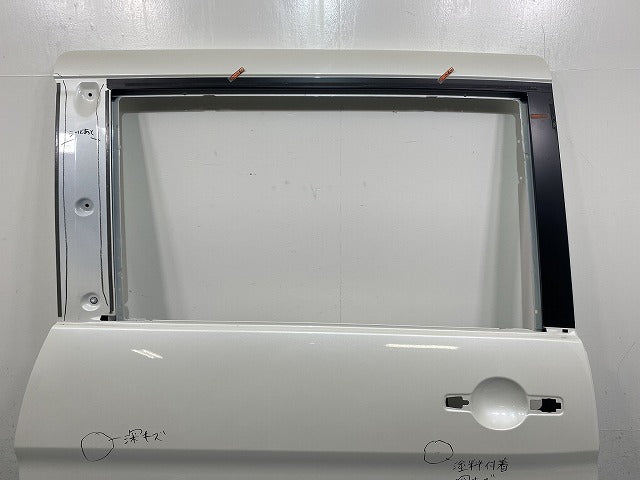 セレナ S/X/G/XV C27/GC27/GNC27 e-POWER/HC27 純正 右 リア スライド ドア ブリリアントホワイトパール QAB 日産(145164)