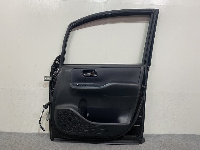 ヴォクシー VOXY 80系/ZRR80W/ZRR85W/ZRR80G/ZRR85G ハイブリッド/ZWR80W/ZWR80G 純正 右 フロントドア 内張バイザーサイドパネル(145168)