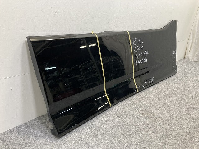 ヴォクシー/ノア Si/ZS 80系/ZRR80W/ZRR85W ハイブリッド/ZWR80W 純正 右フロント サイドパネル 76903-28160/76913-28130 ブラック(145170)