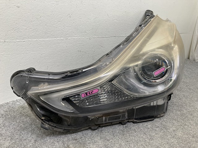 プリウスα/アルファ ZVW40W/ZVW41W 純正 後期 左 ヘッドライト/ランプ LED レベライザー 刻印A2 KOITO 47-65 トヨタ(145174)