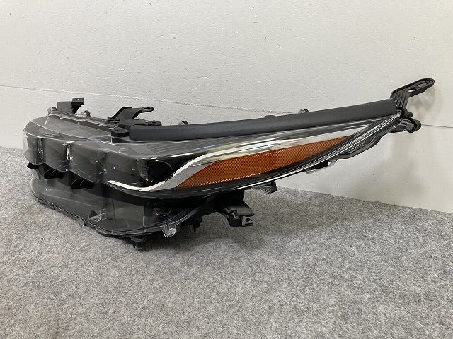 プリウス PHV ZVW52 純正 左 ヘッドライト/ランプ LED 刻印イ KOITO 47-88 811585-47631 トヨタ(145184)