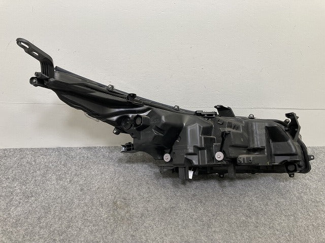 プリウス PHV ZVW52 純正 左 ヘッドライト/ランプ LED 刻印イ KOITO 47-88 811585-47631 トヨタ(145184)