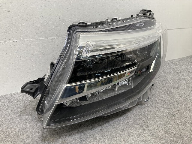 ルーミー/トール/カスタム/ジャスティ 純正 後期 左 ヘッドライト/ランプ LED レベライザー 刻印A5 STANLEY W6242 81150-B1650(145189)