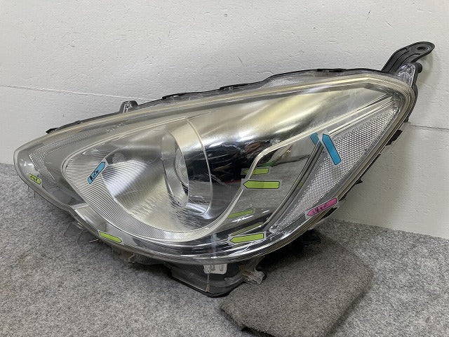 アクア/AQUA NHP10 純正 中期 左 ヘッドライト/ランプ LED レベライザー 刻印H KOITO 52-293 トヨタ(142637)