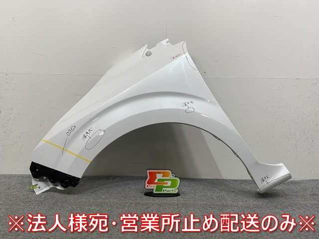 ノート/NOTE E13/SNE13 純正 左 フロント フェンダー ピュアホワイトパール QAC 日産(145196)