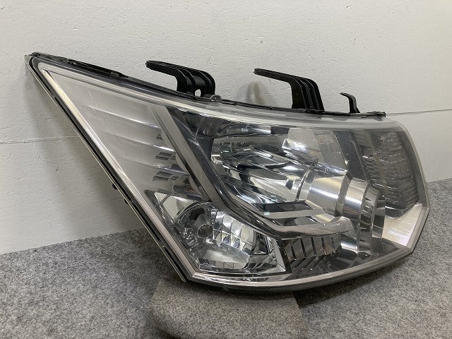 デリカD:5/D5 CV1W/CV2W/CV4W/CV5W 純正 前期 右 ヘッドライト/ランプ キセノン HID レベライザー KOITO 100-87918 三菱(145199)