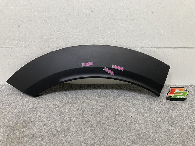 新品!ミニ クロスオーバー(F60) 純正 右 リア クォーター フェンダーアーチモール/オーバーフェンダー 5177 7 389 360 51777389360(145207)