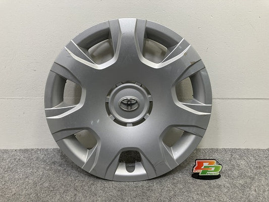 ハイエース/レジアスエース 200系/1型/2型/3型/4型/5型/6型/7型/標準/ワイド 純正  ホイールキャップ 15インチ シルバー トヨタ(145211)