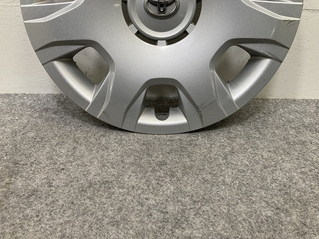 ハイエース/レジアスエース 200系/1型/2型/3型/4型/5型/6型/7型/標準/ワイド 純正  ホイールキャップ 15インチ シルバー トヨタ(145211)
