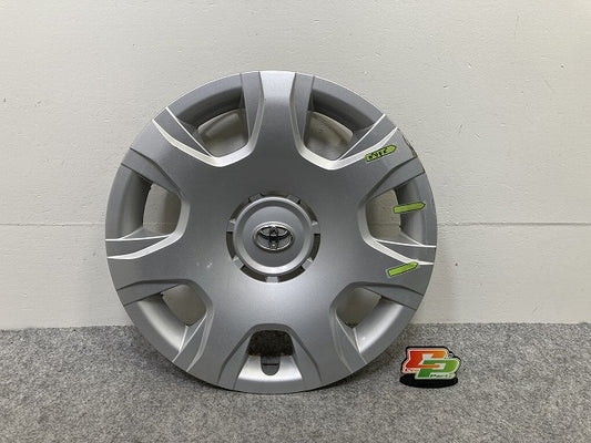 ハイエース/レジアスエース 200系/1型/2型/3型/4型/5型/6型/7型/標準/ワイド 純正  ホイールキャップ 15インチ シルバー トヨタ(145212)