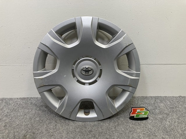 ハイエース/レジアスエース 200系/1型/2型/3型/4型/5型/6型/7型/標準/ワイド 純正  ホイールキャップ 15インチ シルバー トヨタ(145213)