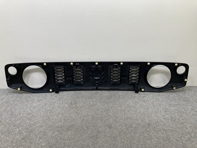 ジムニー/ジムニーシエラ JB64W/JB74W 純正 フロント グリル