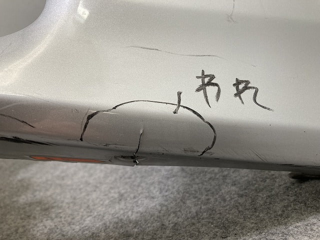 プリウス PHV ZVW52 純正 左 フロント バンパー/コーナーカバー/コーナーパネル 52113-47080 シルバーメタリック 1F7 トヨタ(145220)
